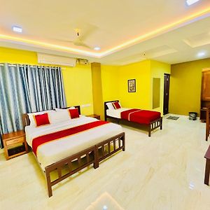 Madaparambil Residency